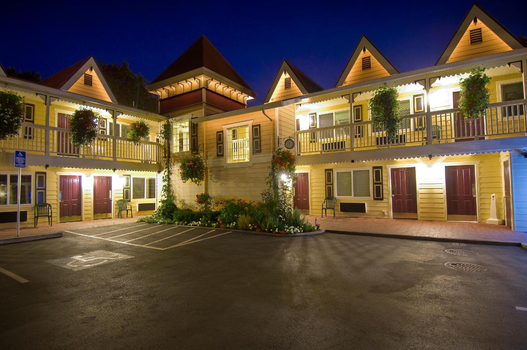 Silverton Inn & Suites Екстериор снимка